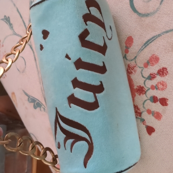 VINTAGE JUICY COUTURE TOOTSIE ROLL BARREL BAG! - Picture 12 of 17